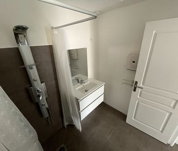 33150 CENON - T2 à louer en rez-de-chaussée avec cour privative de ... - Photo 1