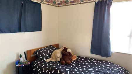 3 Bedroom home in Richmond - Photo 3