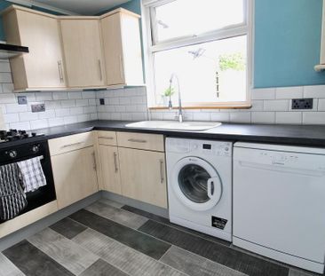 2 bedroom terraced house to rent - Photo 2