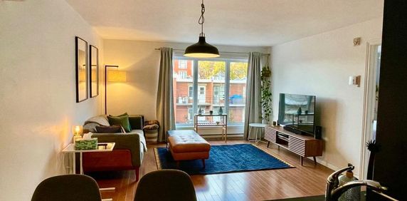 4 1/2 Condo-Appartement à louer - Photo 2