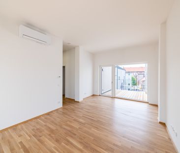 Tolle 3-Raum-Wohnung mit Dachterrasse, Balkon & Klimaanlage - WE19 - Photo 5