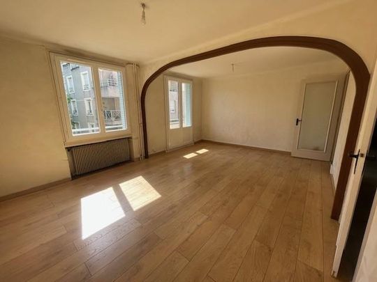 Location Appartement 4 pièces 74m² VILLEURBANNE 69100 - Photo 1