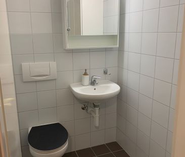 Bel appartement moderne de 3.5 pièces en plein centre ville - Photo 4