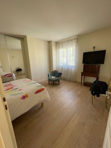 Location Maison 5 pièces 160m² BORDEAUX 33200 - Photo 5