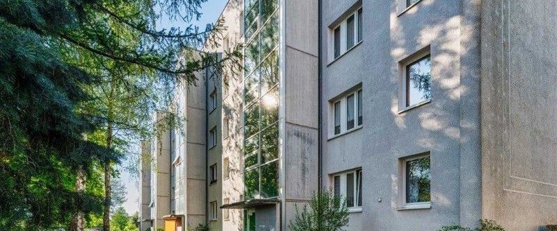 3 Zimmerwohnung mit Balkon, Wannenbad und Aufzug - Photo 1