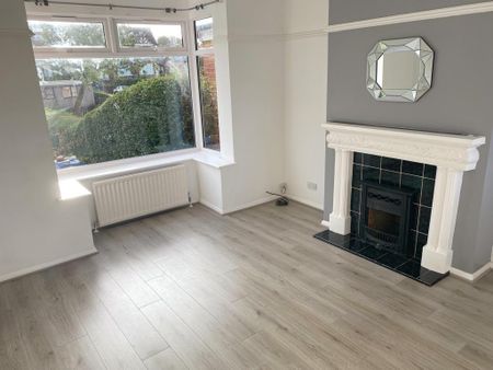 3 bedroom semi-detached house to rent - Photo 2