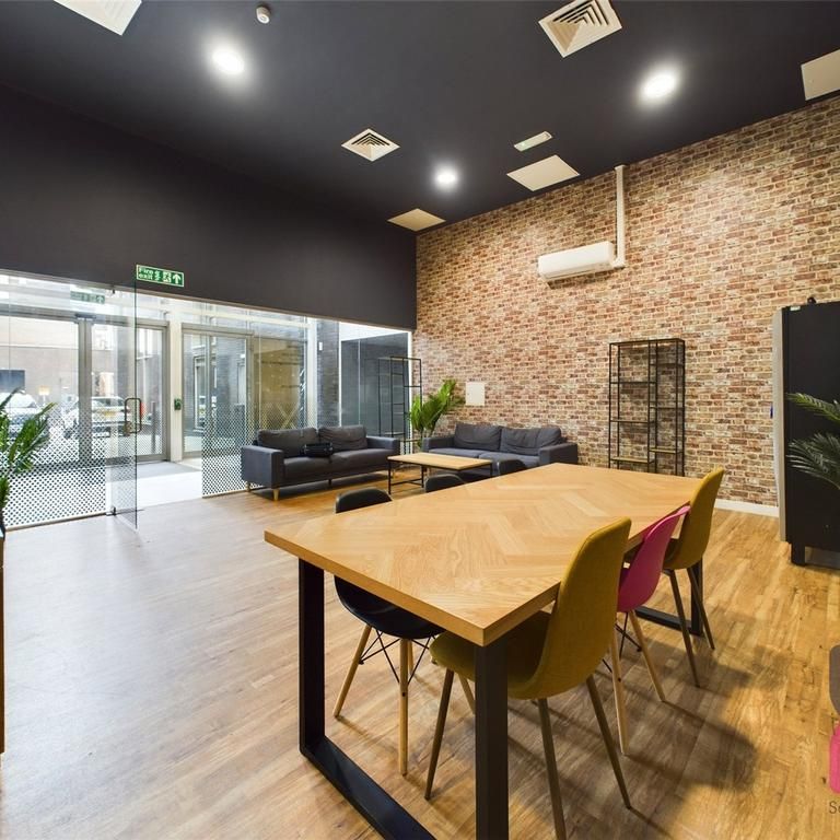 1 bedroom flat to rent - Photo 1