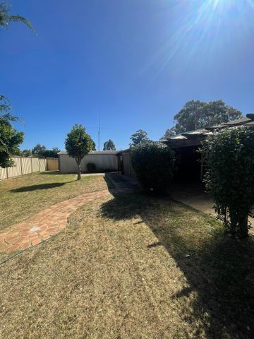 18 Werndley Street, Armadale WA 6112 - House For Rent | Domain - Photo 2