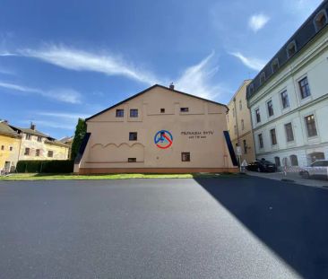 Pronájem cihlového bytu 1kk v centra města Šumperka - Fotografie 1