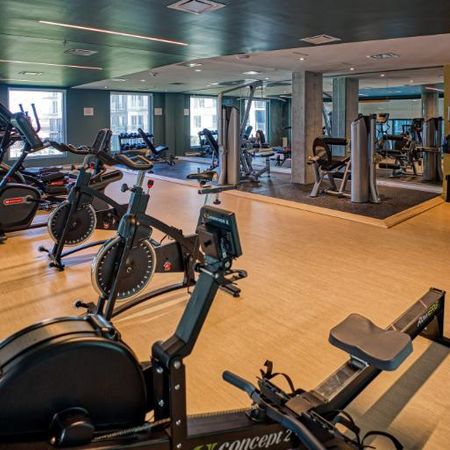 2 CH - 1 SDB - Montreal - $2,170 /mo - Photo 3