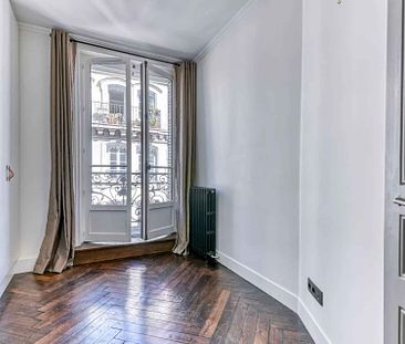 Lyon 2 - Grolée - Appartement meublé de 117,71 m² - Balcon filant de 20,14 m² - 3 Chambres - Photo 2