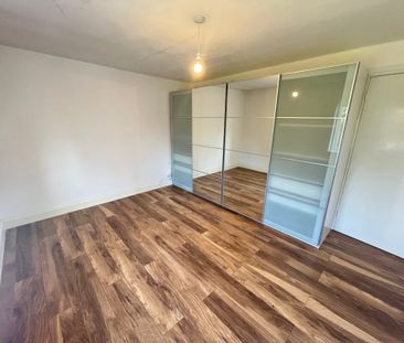 Hornbeams, Harlow - Photo 2