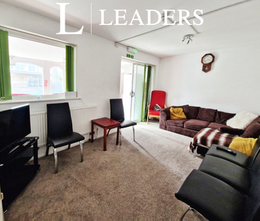 1 bedroom property to rent Pugh Place, Stanford-le-Hope, Essex, SS17 - Photo 3