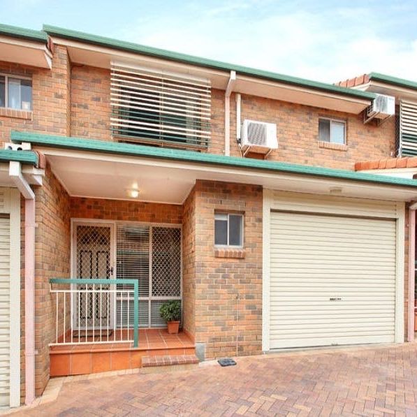 6/29 Halstead Street, Coorparoo QLD 4151 - Townhouse For Rent | Domain - Photo 1