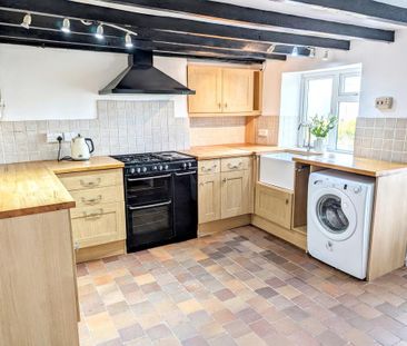 2 bedroom terraced house to rent - Photo 2