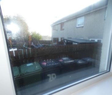 1 bedroom ground floor flat to rent - Photo 3