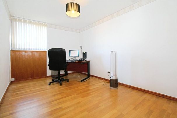 Talbot Close - Photo 1