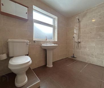 35 Caulside Park, Antrim, BT41 2DR - Photo 2