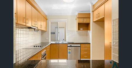 Effortless Living in Eastlake Estate - Photo 4