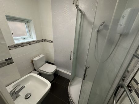 North Quay, Great Yarmouth - Photo 5