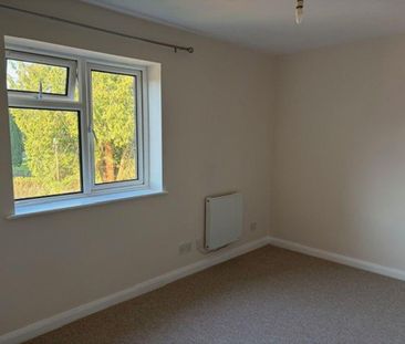 Wethered Road Marlow SL7 3EA - Photo 2