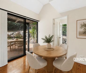 Elevated Townhouse With Relaxing Views - Photo 5
