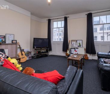 3 bedroom flat to rent - Photo 1