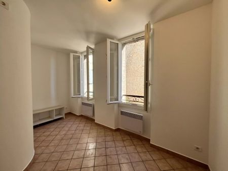 Location Appartement 2 pièces 28m² LA CIOTAT 13600 - Photo 2