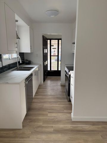 For Lease - 8006 Paddock Trail Drive, Niagara Falls, Ontario - Photo 5