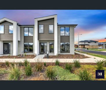 19 Sparland Street, Manor Lakes, Vic 3024 - Photo 2