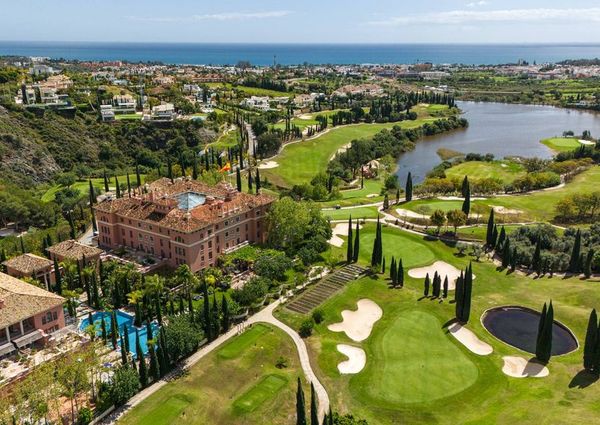 9 bedroom luxury Villa for rent in Benahavís, Andalusia