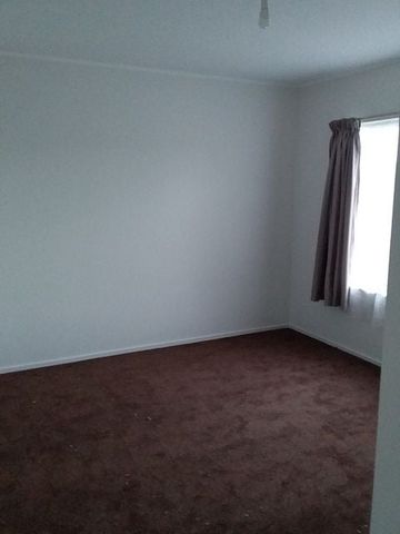 Sunny 2BR Unit in Penrose! - Photo 2