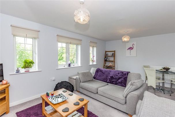 2 bedroom apartment to rent - Photo 1