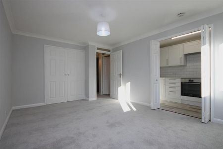 Studio to rent - Photo 5