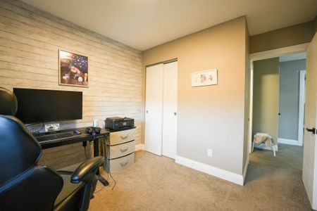 For Lease - 8 Ralgreen Crescent, Kitchener, Ontario - Photo 3