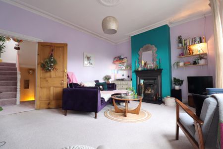 3 bedroom apartment to rent - Photo 3