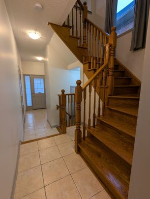 For Lease - 27 Walter Sangster Road, Whitchurch-Stouffville, Ontario - Photo 1