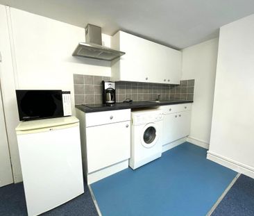 1 bedroom maisonette to rent - Photo 2