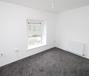 House - Terraced For Rent Ty'r Felin Street, Mountain Ash - Photo 4