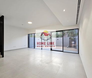 Spacious 3 BR Townhouse in Tilal City with Family Amenities - Photo 2