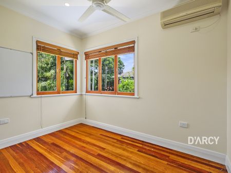 32 WOODLAND ST - Photo 5