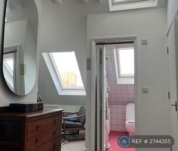 2 bedroom maisonette to rent - Photo 4