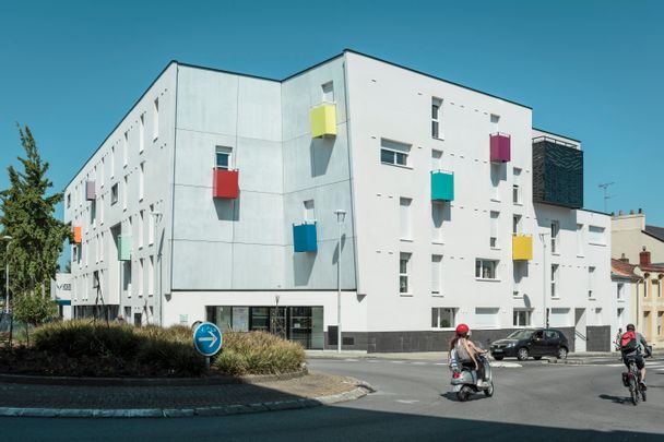 Résidence Stéphane Hessel pour jeunes salariés à Rezé - Photo 1