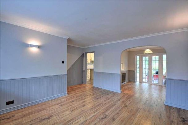 Tanners Lane, Haslemere, Surrey, GU27 - Photo 1