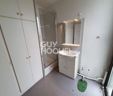 LIMITE TALENCE T1 + Balcon + Place de parking - Photo 3