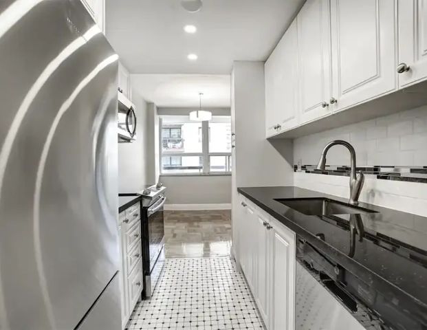 96 Jameson Avenue | 96 Jameson Avenue, Toronto - Photo 1