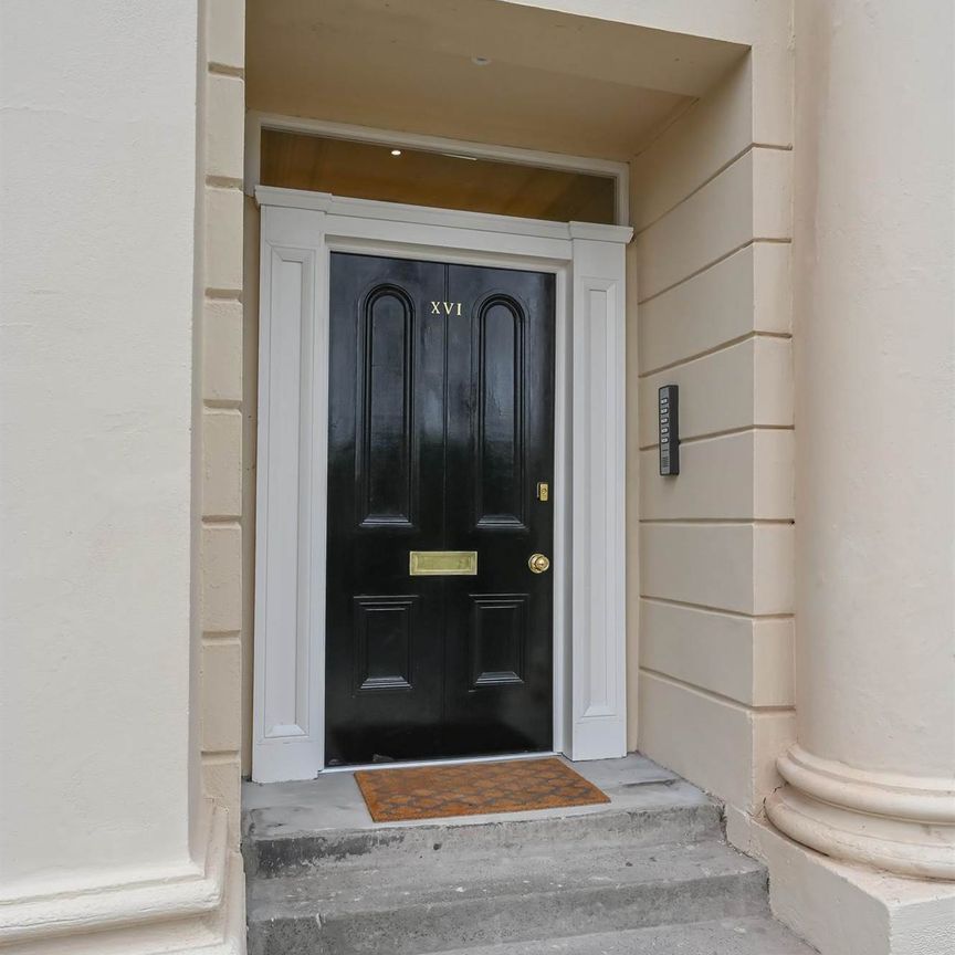 Apt 3,16 Upper Crescent, Belfast, BT7 1NT - Photo 1
