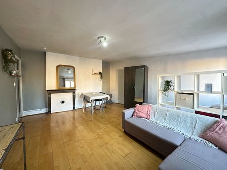 Location Appartement 1 pièce 31m² - Photo 2