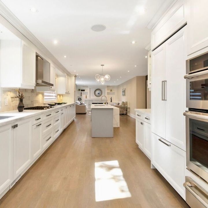 For Lease - 2068 Mississauga Road, Mississauga, Ontario - Photo 1