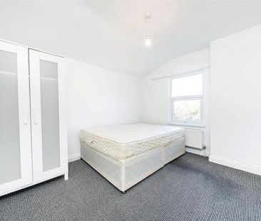 5 bedroom terraced house to rent - Photo 3